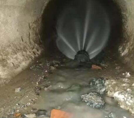 泸西市政管道清淤