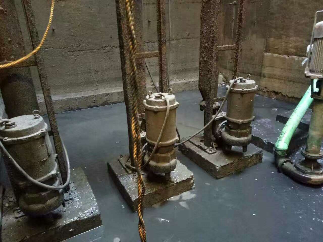 泸西污水池清理