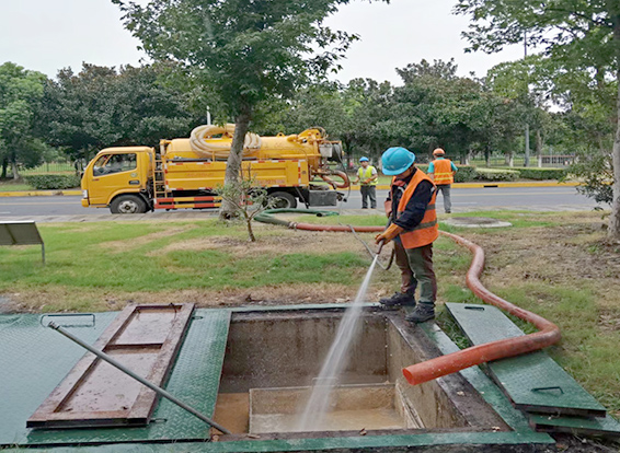 泸西化油池清理